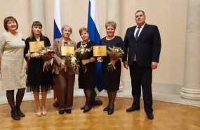 Сотрудники детской и Ощепковской библиотек стали лауреатами премии губернатора за 2020 год 