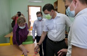 Евгений Куйвашев проверят школы перед учебным годом