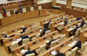 Проект бюджета Свердловской области на 2022 год поддержан депутатами на заседаниях парламентских комитетов