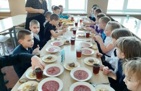 За первый месяц 2022 года в Свердловской области провели больше сотни проверок по школьному питанию