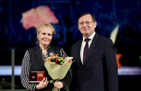 Первые педагоги, удостоенные почётного звания «Заслуженный учитель Свердловской области», получили награды 