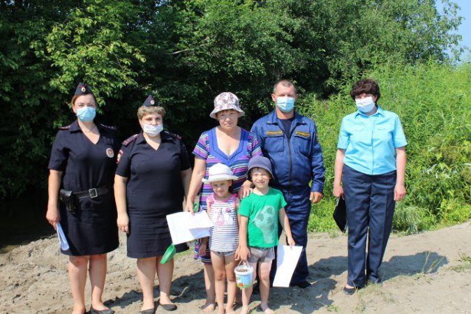 Сотрудники Пышминской полиции провели рейдовые мероприятия направленные на предотвращение несчастных случаев на воде.