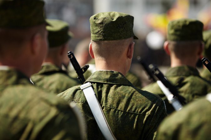 Четыре тысячи уральцев отправятся весной на военную службу