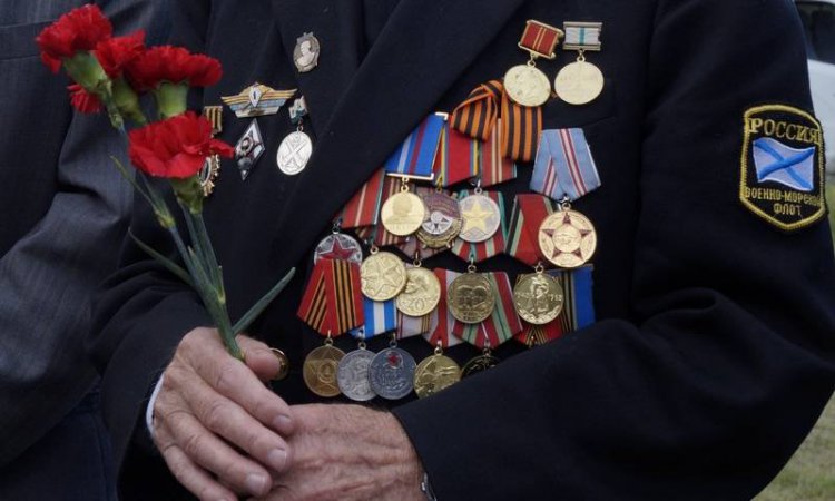  В преддверии празднования Дня Победы свердловские ветераны Великой Отечественной войны получат  ежегодную выплату в размере 10 тысяч рублей