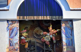В Екатеринбурге после масштабной реконструкции открыли Театр кукол