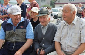 В Свердловской области проживает 156182 пенсионера старше 80 лет. 