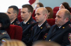 В День полиции Евгений Куйвашев поблагодарил сотрудников и ветеранов органов внутренних дел 