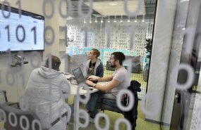 Евгений Куйвашев принял участие в запуске работы первого технохаба Сбербанка для IT-специалистов 