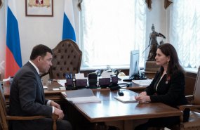 Елена Артюх представила губернатору Евгению Куйвашеву ежегодный доклад бизнес-омбудсмена