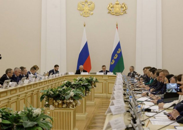 Евгений Куйвашев заявил о результативности работы по укреплению национальной политики в Свердловской области 