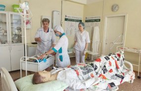 Порядка 5,8 тысячи будущих медиков стали первокурсниками Свердловского областного медицинского колледжа и медуниверситета