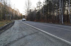 Региональный Минтранс по поручению Евгения Куйвашева направил в 2023 году почти миллиард рублей на ремонт дорог к деревням и сёлам 