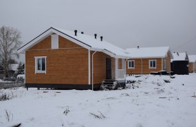 Строители завершили монтаж 13 домов в селе Шайдуриха