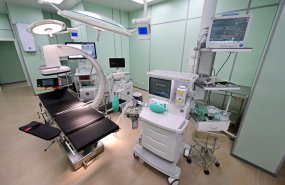 Сразу десять новых операционных залов открыли в Свердловском областном онкологическом диспансере