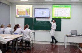 Первые студенты-отличники получили повышенные стипендии, благодаря созданной по решению Евгения Куйвашева программе «Кампус».