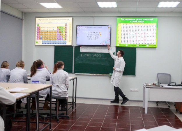  Первые студенты-отличники получили повышенные стипендии, благодаря созданной по решению Евгения Куйвашева программе «Кампус».