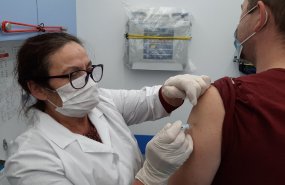 Более 4 миллионов прививок против инфекционных заболеваний сделали медицинские работники свердловчанам в 2023 году
