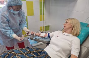 Евгений Куйвашев утвердил увеличение выплаты донорам крови на треть