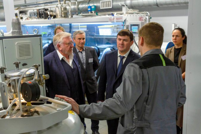 Уральские учёные работают над прорывными проектами в области водородной энергетики